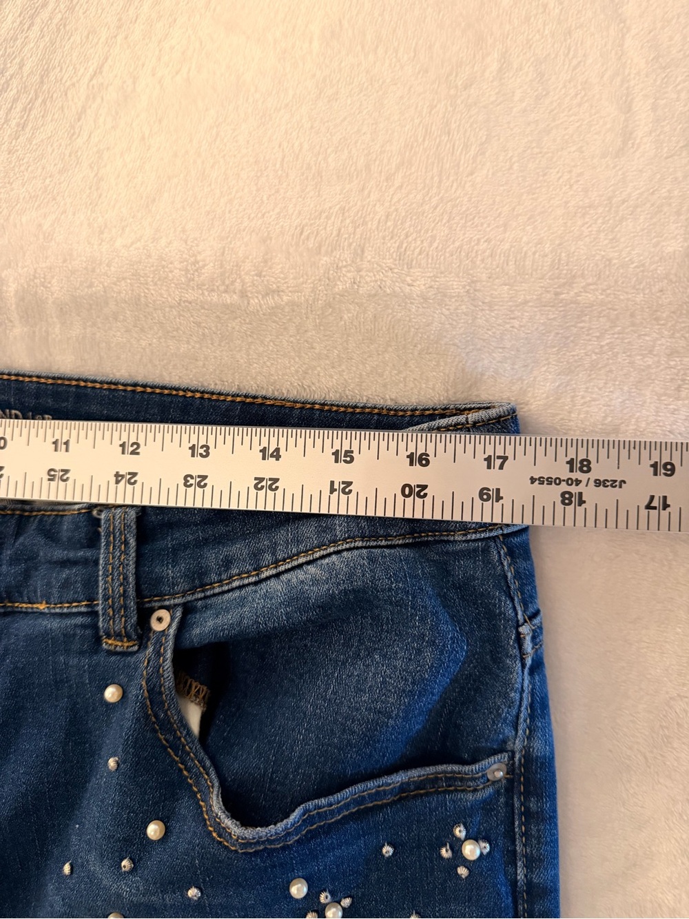 Chico’s Pearl-Embellished Boyfriend Women’s Jeans size: 14 - Picture 6 of 7